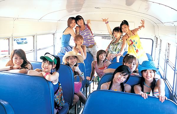 Morning Musume on the school bus